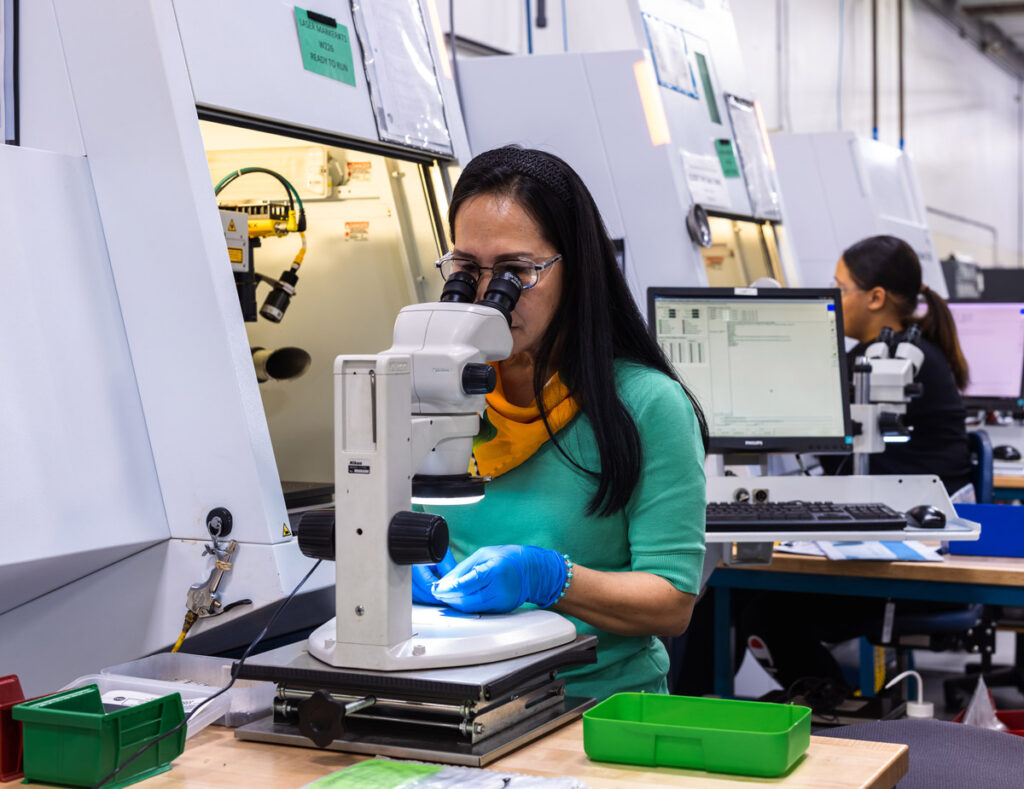 high-quality medical parts contract manufacturing