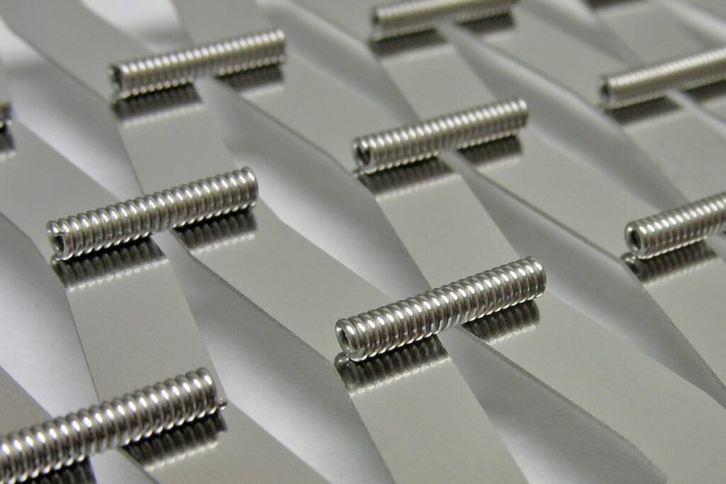 articulation joint welding assembly